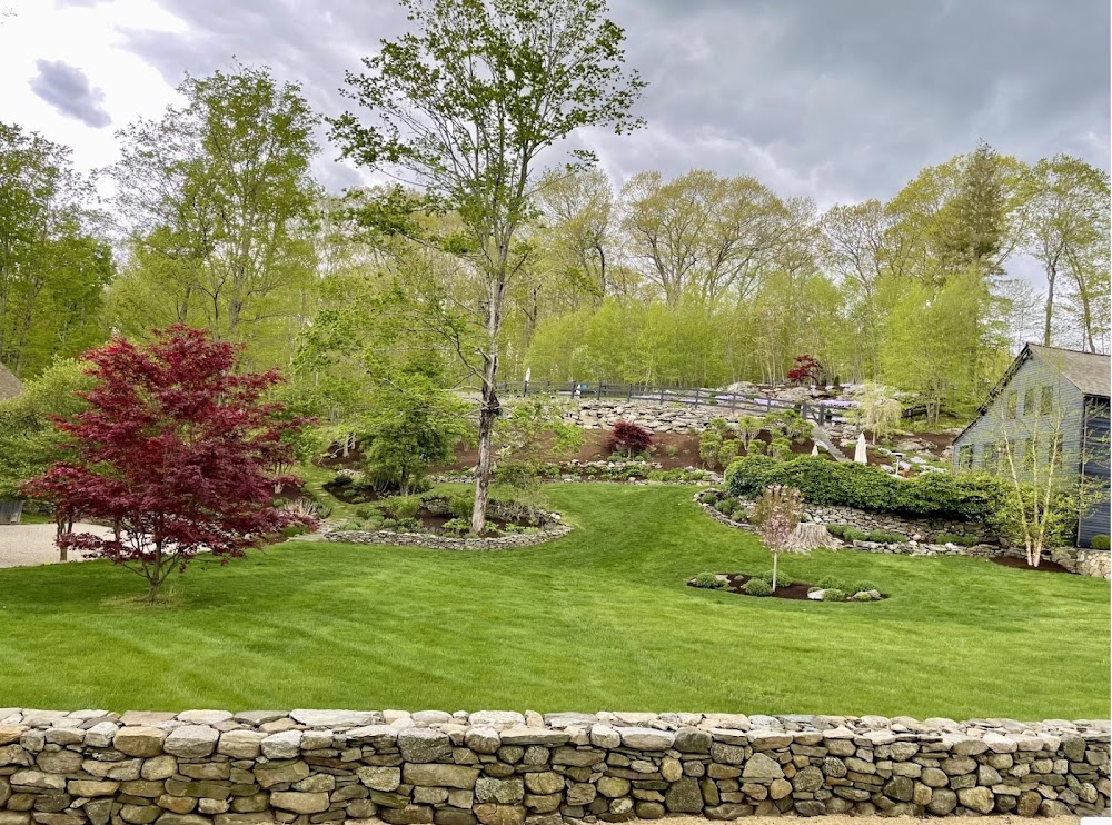 Valenzuela Landscaping LLC