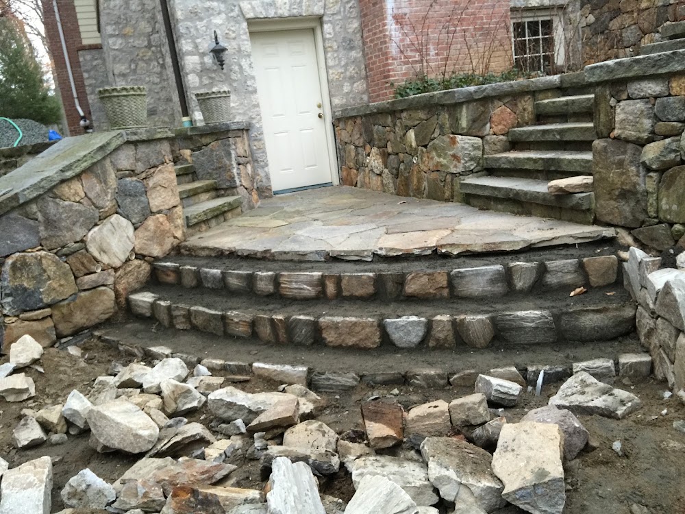 BAY MASONRY LLC