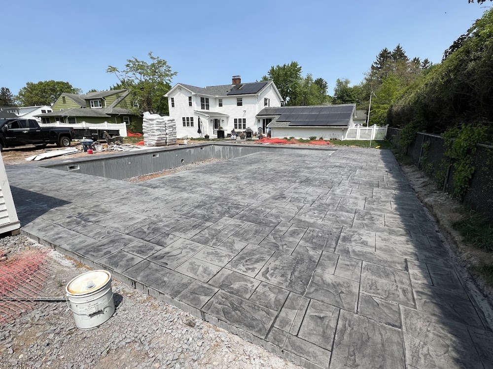 R&Re Pool Deck Patio & Masonry LLC