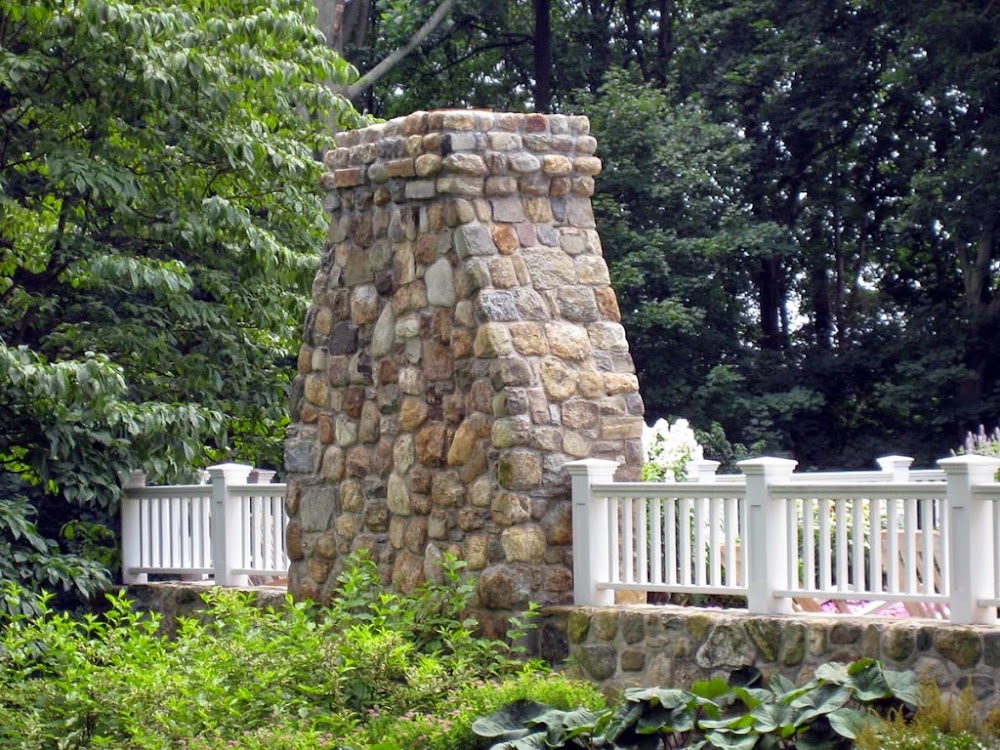 Roots Landscaping
